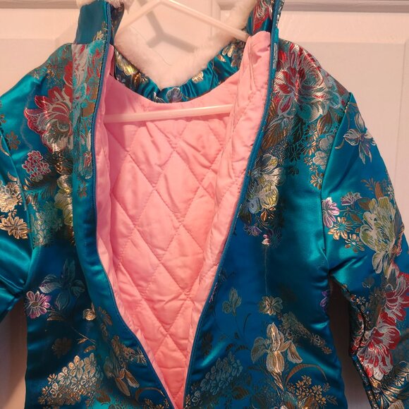 NWOT Hooyi Children Girl Quilted Jacket Sz 6 Qipao Outerwear Coat Costume - Picture 5 of 7